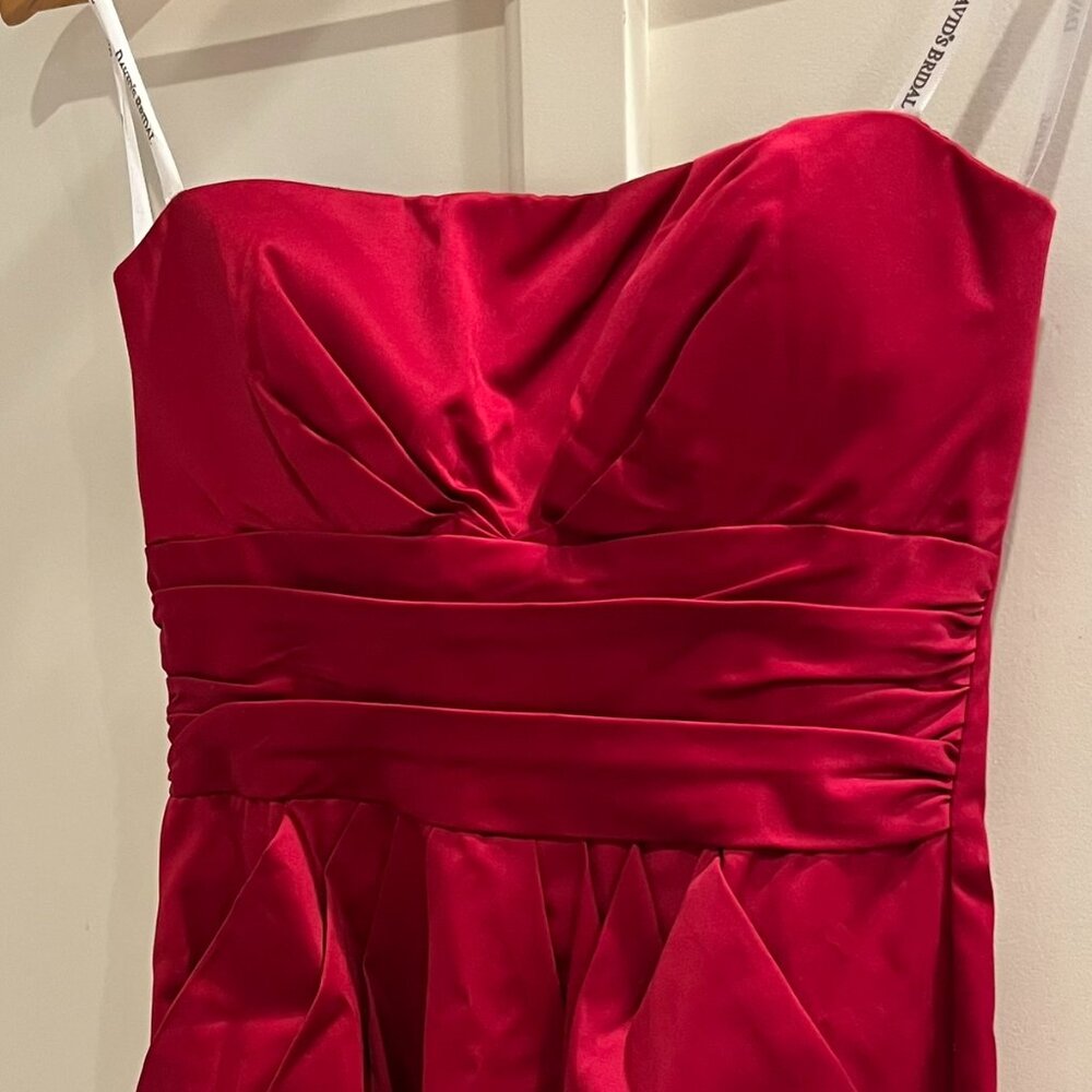 David's Bridal Strapless red dress in size 4